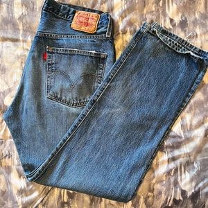 Levi’s 501 medium wash Jeans